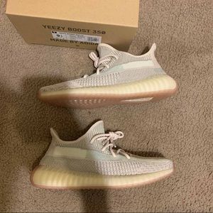 yeezy 350 citrin